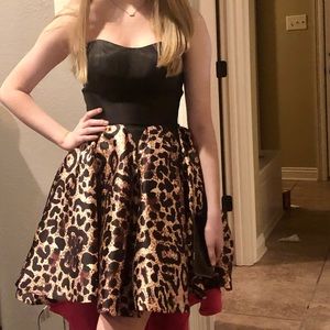 Sherri Hill size 2 Hi-Low black/leopard/hot pink